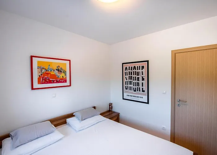 View Of 特罗吉尔